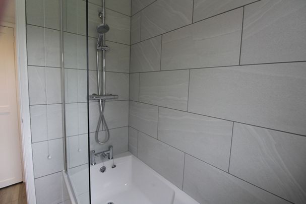 Vale Road, Haywards Heath, RH16 - Photo 1