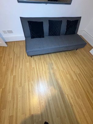 Room in a Shared House, Ellison Road, SW16 - Photo 1