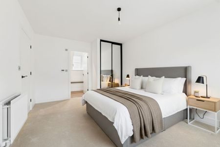 Venn Close, CM6, Great Dunmow - Photo 3