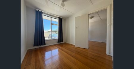 Modern 1-Bedroom Flat in Prime Albion Location - Photo 4