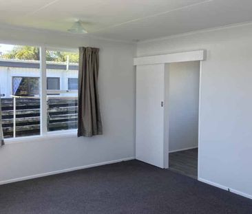 Very tidy Family Home - Photo 2