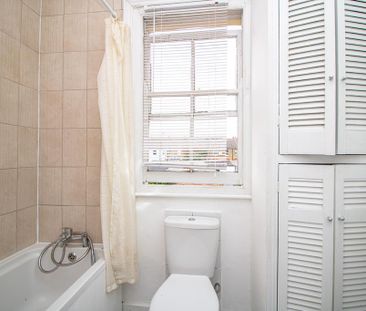 4 bedroom terraced house to rent - Photo 6