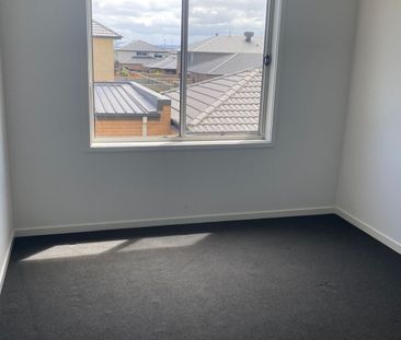 8 Honeybrook Lane, Clyde - Photo 4