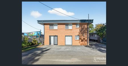 2 BEDROOM UNIT HANDY TO ALL AMENITIES!! - Photo 3