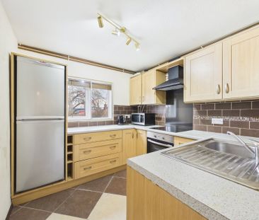 Whitley Close, Stanwell, Staines-upon-Thames,TW19 - Photo 2