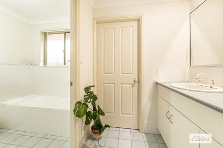 2477, Toowoomba - Photo 3