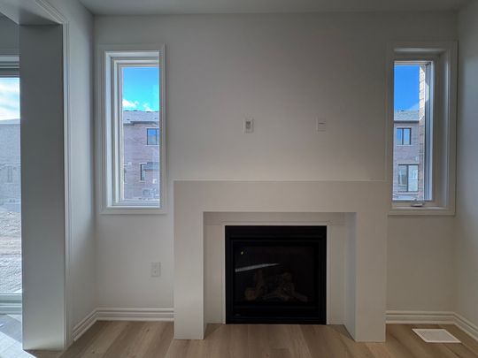 For Lease - 1368 Copley Court, Milton, Ontario - Photo 1