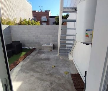 Avinguda de lOnze de Setembre, El Prat de Llobregat, Catalonia 08820 - Photo 3