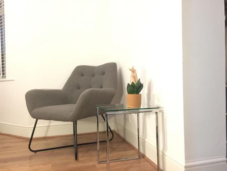 1 bedroom serviced apartment to rent - Photo 3