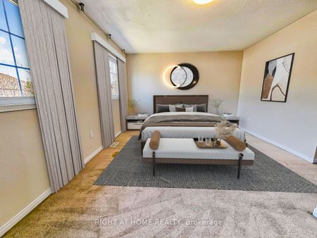 Condo Townhouse For Lease | W8142996 - Photo 5