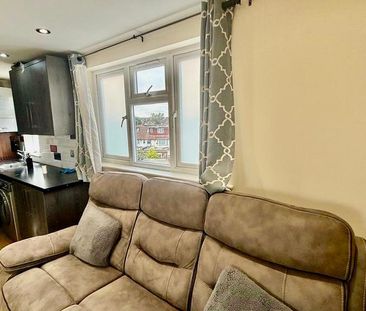 3 bedroom flat to rent - Photo 1