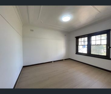 108 Durham St, Hurstville, NSW 2220 - Photo 4