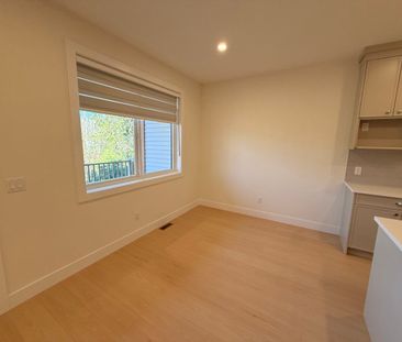 Brand New Large Rowhomes Near Ledgeview - Photo 2