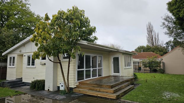 3 Bedroom House - Waikato Hospital Vicinity! - Photo 1