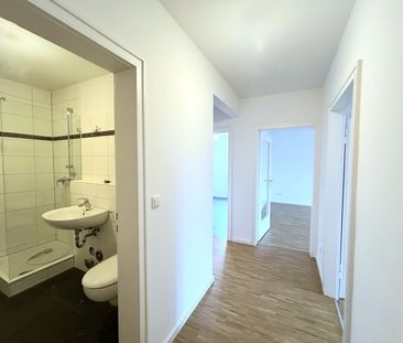2-Zimmer-Wohnung mit Balkon in top Lage – modern wohnen in Englscha... - Foto 1