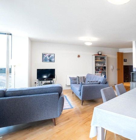 2 bedroom property to rent - Photo 3