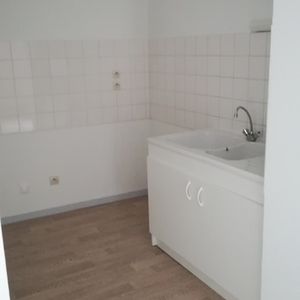 Appartement 1 Place aux sabots t03 LANGEAC - Photo 2