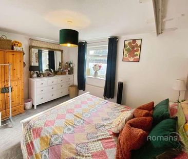 Cibbons Road, Chineham, Basingstoke, RG24 - Photo 3