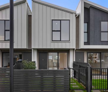 Modern Luxury - Unbeatable Location - Photo 1