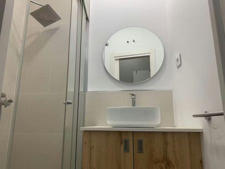 Calle de Tetuán, Madrid, Community of Madrid 28013 - Foto 5