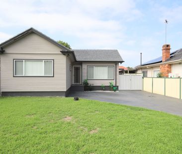 Two Bedroom Neat Family Home - Photo 2