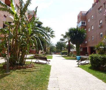 Piso de alquiler en Calle Esquilo, 5, El Cónsul - Ciudad Universita... - Photo 2