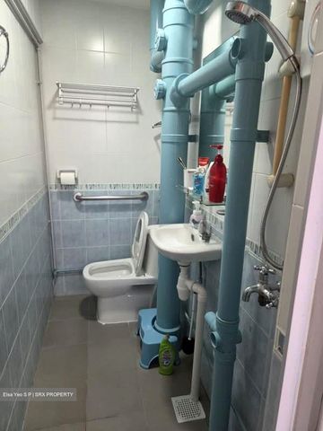 Blk 28 Brickworks Estate (Bukit Merah), HDB 3 Rooms - For Rent - Photo 4