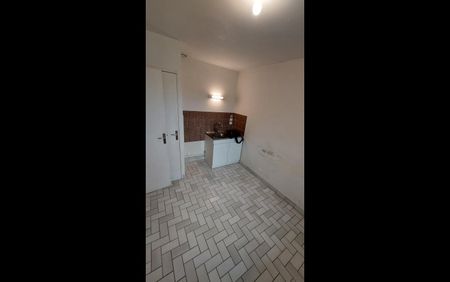 Location Maison 2 pièces 47 m² Chaillac - Photo 5