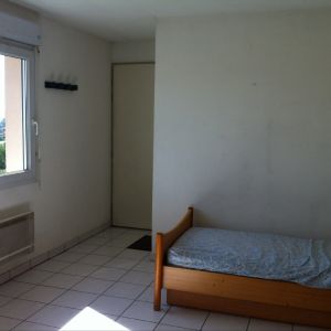 Location Appartement 1 pièce 25m² CLERMONT FERRAND 63000 - Photo 2