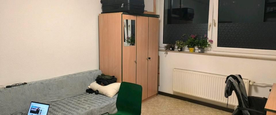 Zimmer im Studentenwohnheim - Photo 1