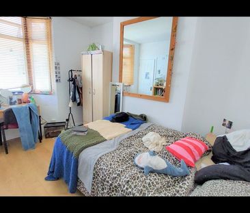 6 Bed Terraced House, Coleman Street, BN2 - Photo 3