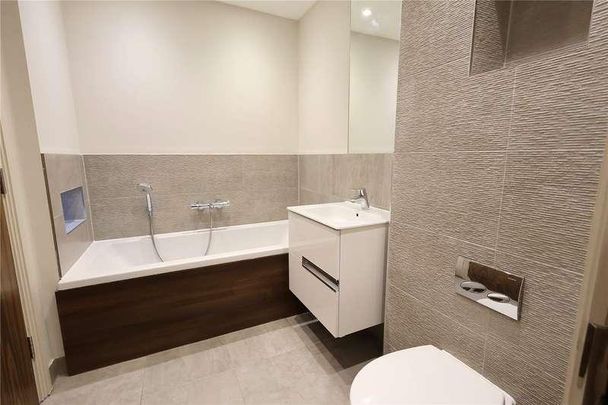 North Road, Woking, Surrey, GU21 - Photo 1