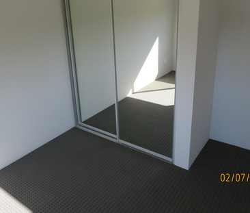 38D Barradine Way, Craigie, WA - Photo 5