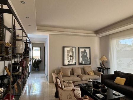 4 bedroom luxury Villa for rent in The Golden Mile, Marbella, Andalusia - Photo 2