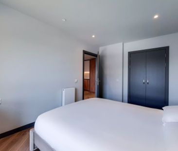1 Bed Apartment - Photo 2