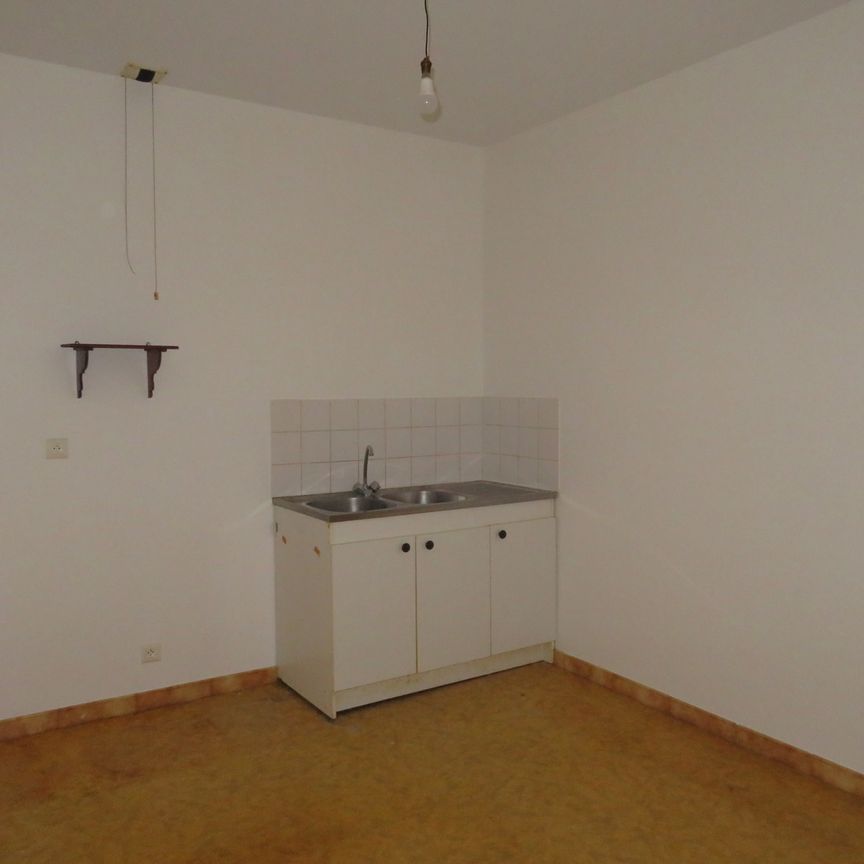 Location Appartement 3 pièces 51m² BELLAC 87300 - Photo 1