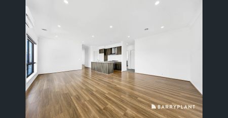 Freshly Painted & Meticulously Renovated in Prime Greenvale Location - Photo 5