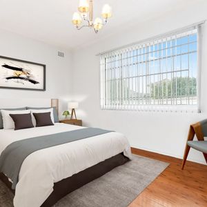 SPACIOUS UNIT IN PRIME LOCATION! - Open For Inspection On Wednesday 8th October At 4:45pm - Photo 2
