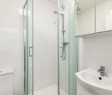 Warwick Road, Earls Court, London, SW5 - Photo 6