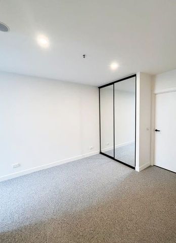 Welcome to Ivanhoe Gardens - Photo 2