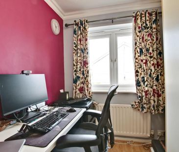 4 bedroom detached house to rent - Photo 5