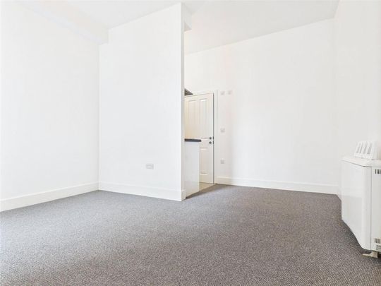Property to rent - Photo 1