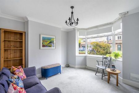 3 bedroom semi-detached house to rent - Photo 5