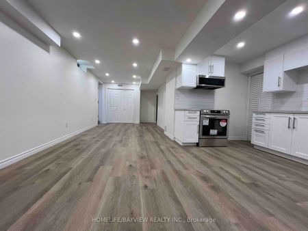 For Lease - 136 Pinnacle Trail Unit# Lower, Aurora, Ontario - Photo 4