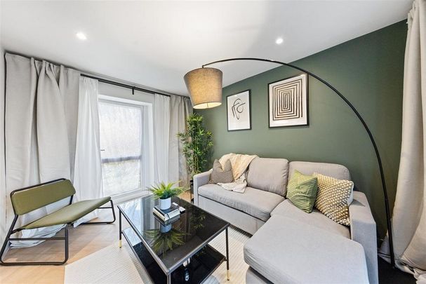 5 bedroom semi-detached house to rent - Photo 1