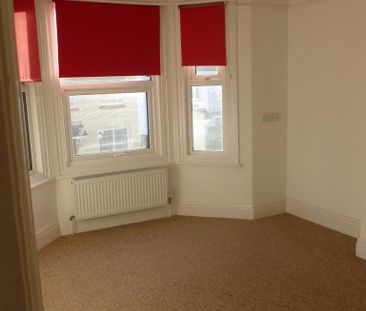 4 bedroom terraced house to rent - Photo 2