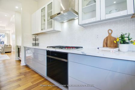 For Lease - 1325 Rebecca Street, Oakville, Ontario - Photo 5