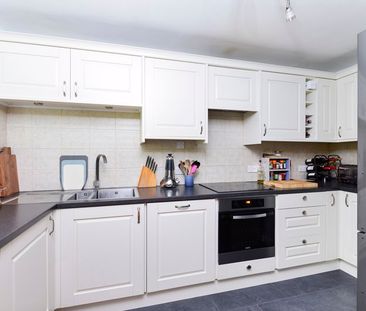 Charterhouse Road, Godalming - 2 bedrooms Property for lettings - S... - Photo 6