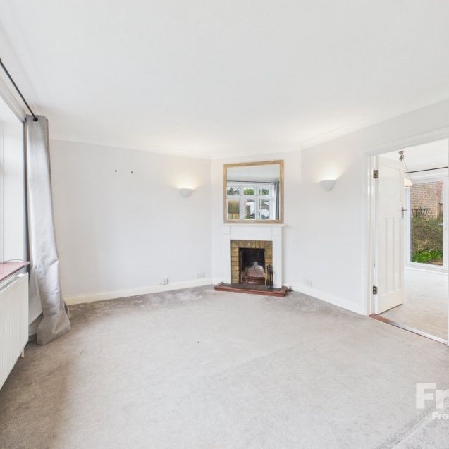 Wendover Road, Burnham, Bucks,SL1 - Photo 1