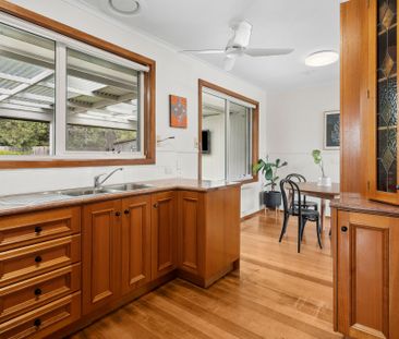 Positioned Perfect - Peaceful Court - Renovated Home - Photo 3